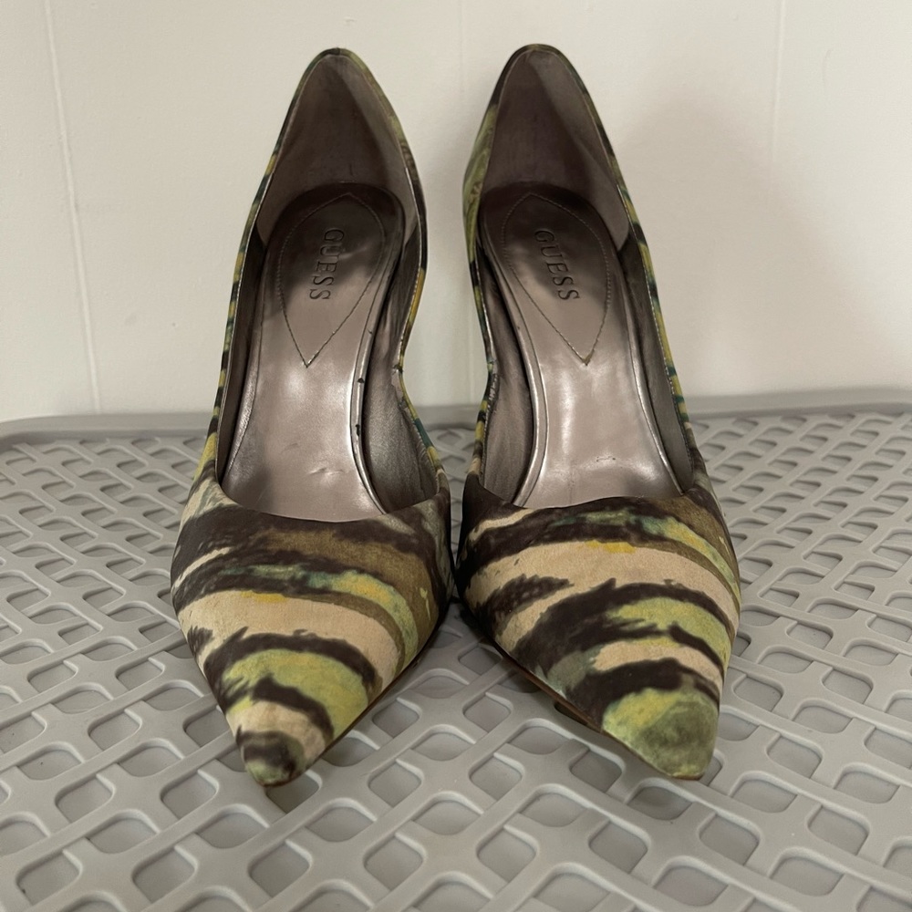 Guess heels